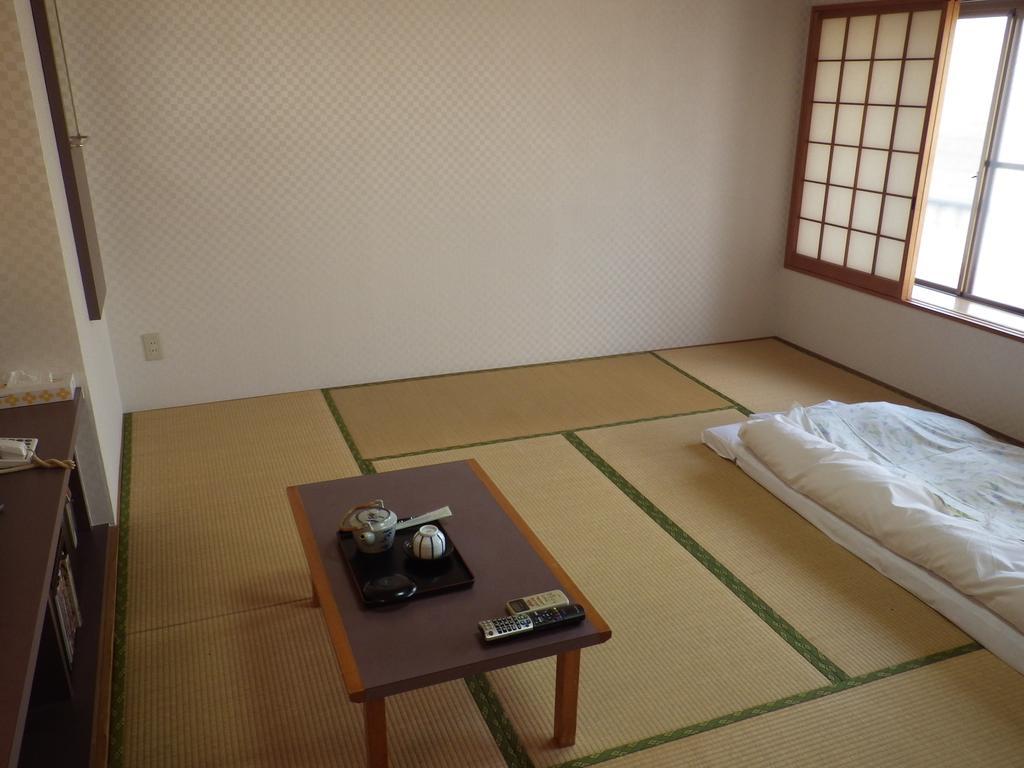 Uokagi Ryokan Nagoya Esterno foto
